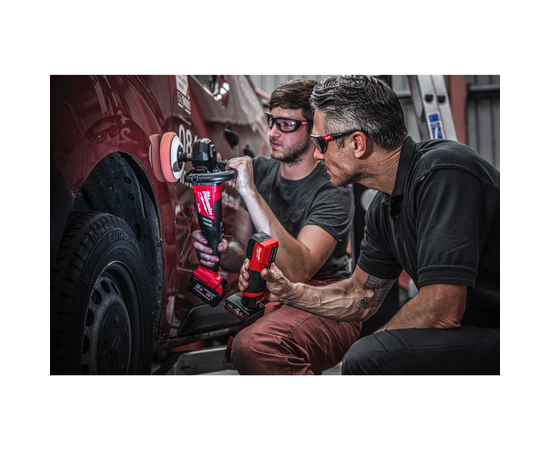  Фонарь Milwaukee M12 CML-401 (4933479366) 