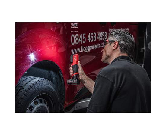  Фонарь Milwaukee M12 CML-401 (4933479366) 